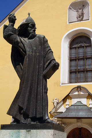 Grgur Ninski, original je poklonjen gradu Varaždinu, replike se nalaze u Splitu i Ninu, 1931. 